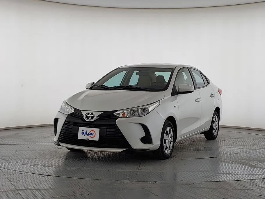 2022 Toyota Yaris  Y 