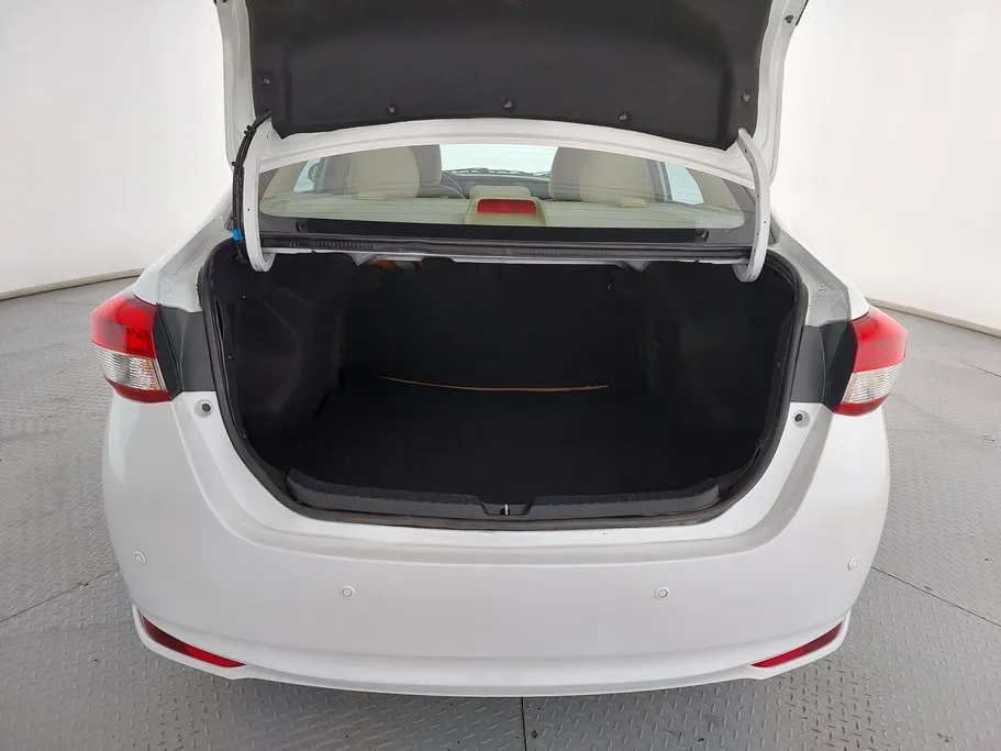 2022 Toyota Yaris  Y 