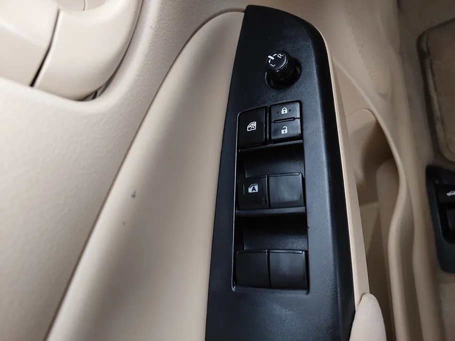 2022 Toyota Yaris  Y 