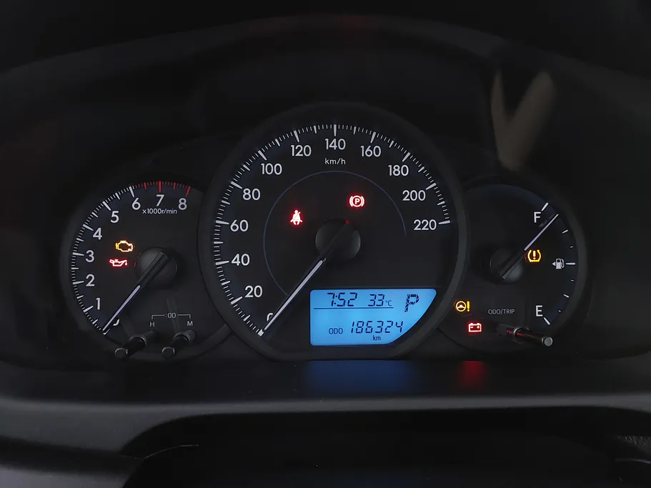 2022 Toyota Yaris  Y 