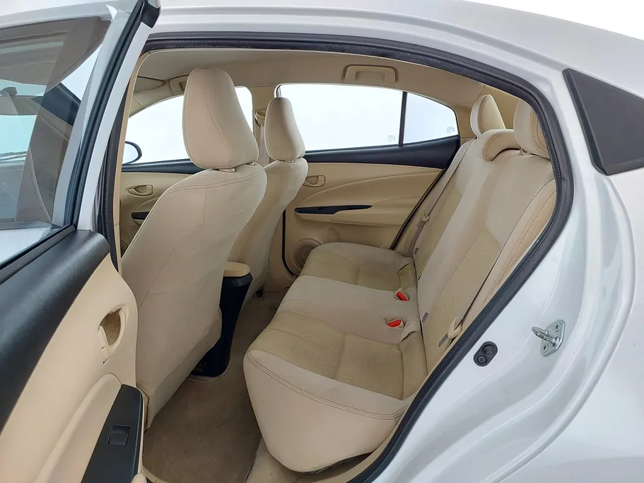 2022 Toyota Yaris  Y 