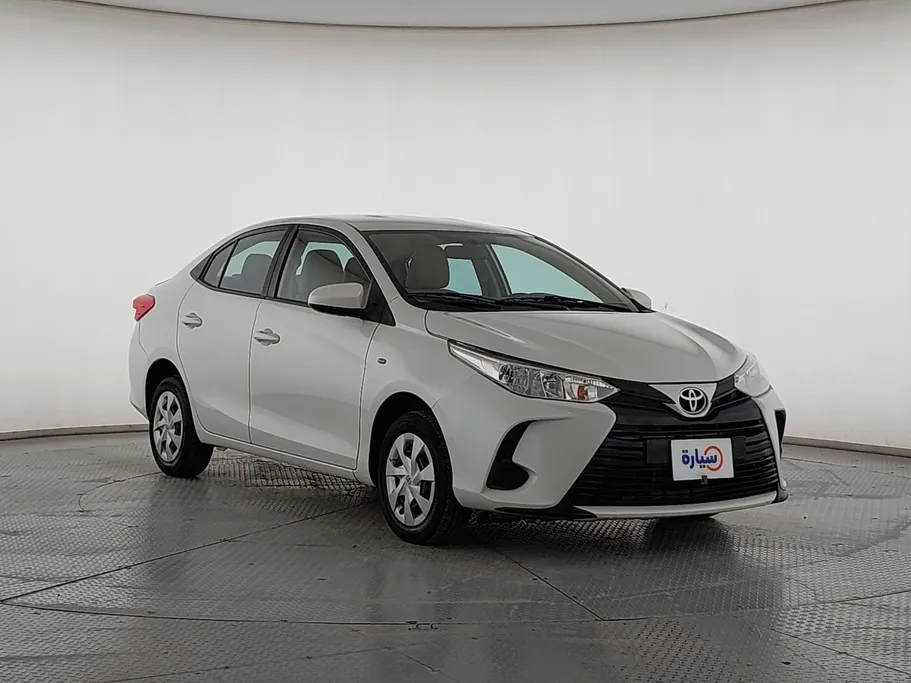 2022 Toyota Yaris  Y 