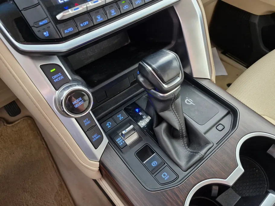 تويوتا لاندكروزر GXR4 2022 