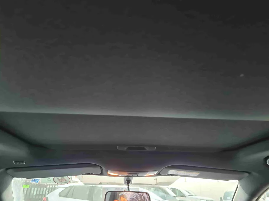 تويوتا كورولا كروس XLE HEV 2025 