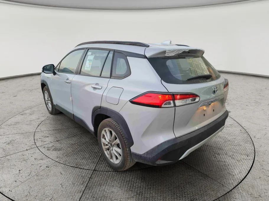 تويوتا كورولا كروس XLE HEV 2025 