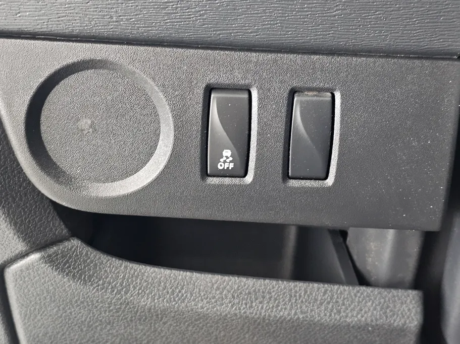 2020 Renault Docker Van بضاعة 