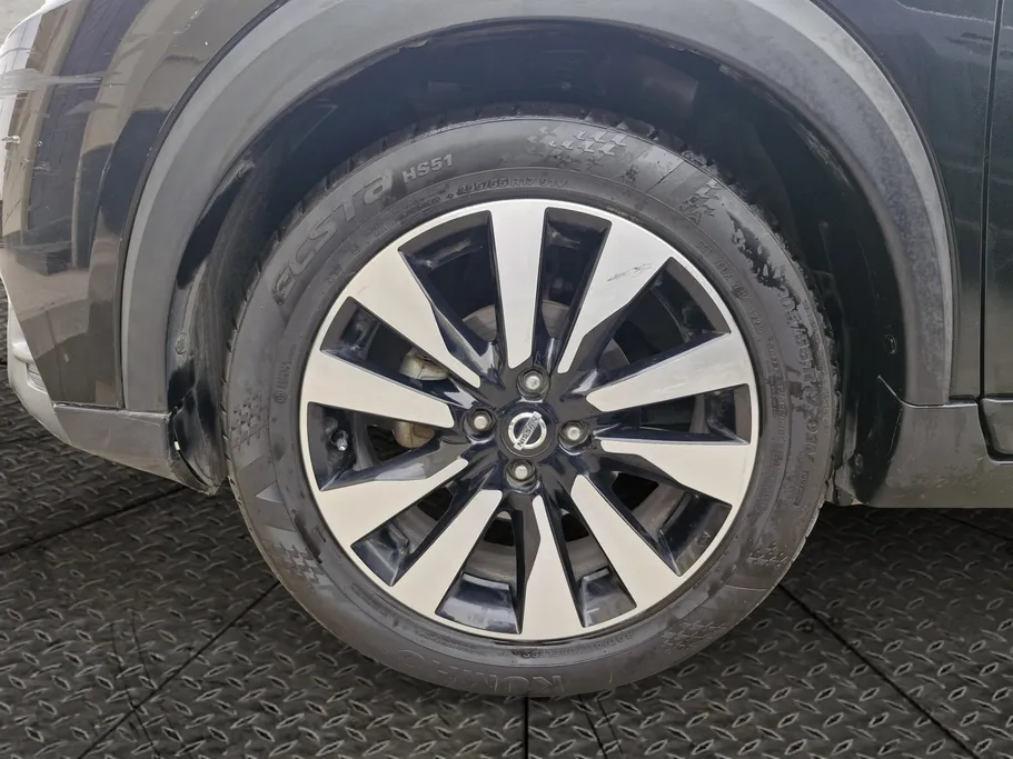 2020 Nissan Kicks SL 
