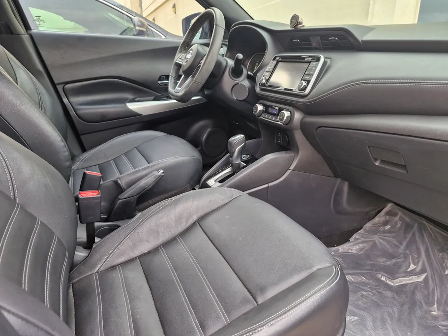 2020 Nissan Kicks SL 