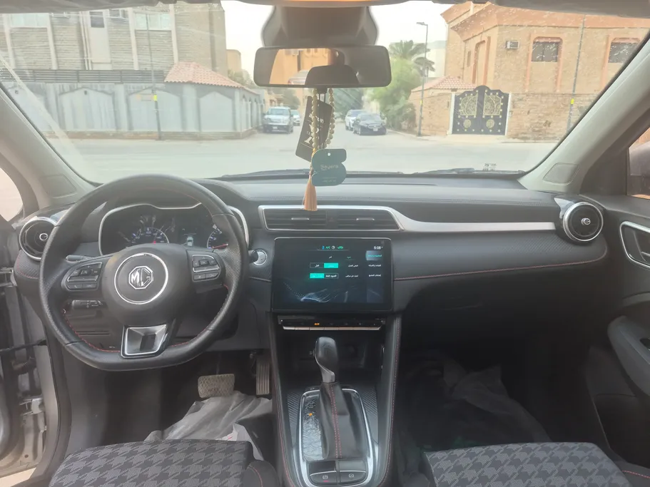 2023 MG ZS STD 