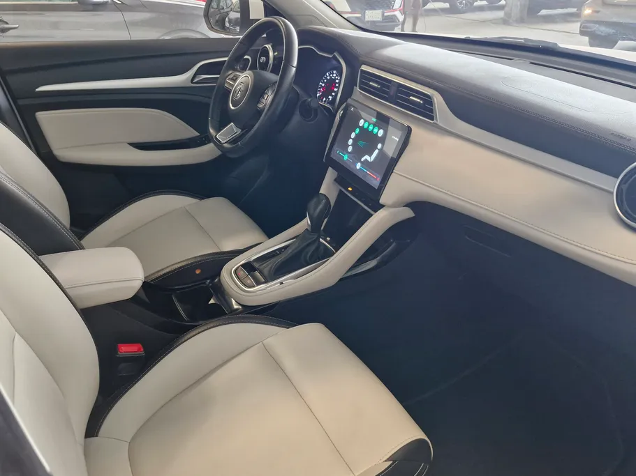 2023 MG ZS LUX 