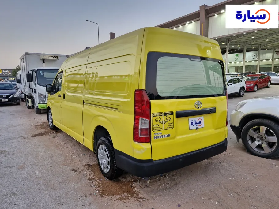 تويوتا هايس ثلاجة سقف عالي 2021