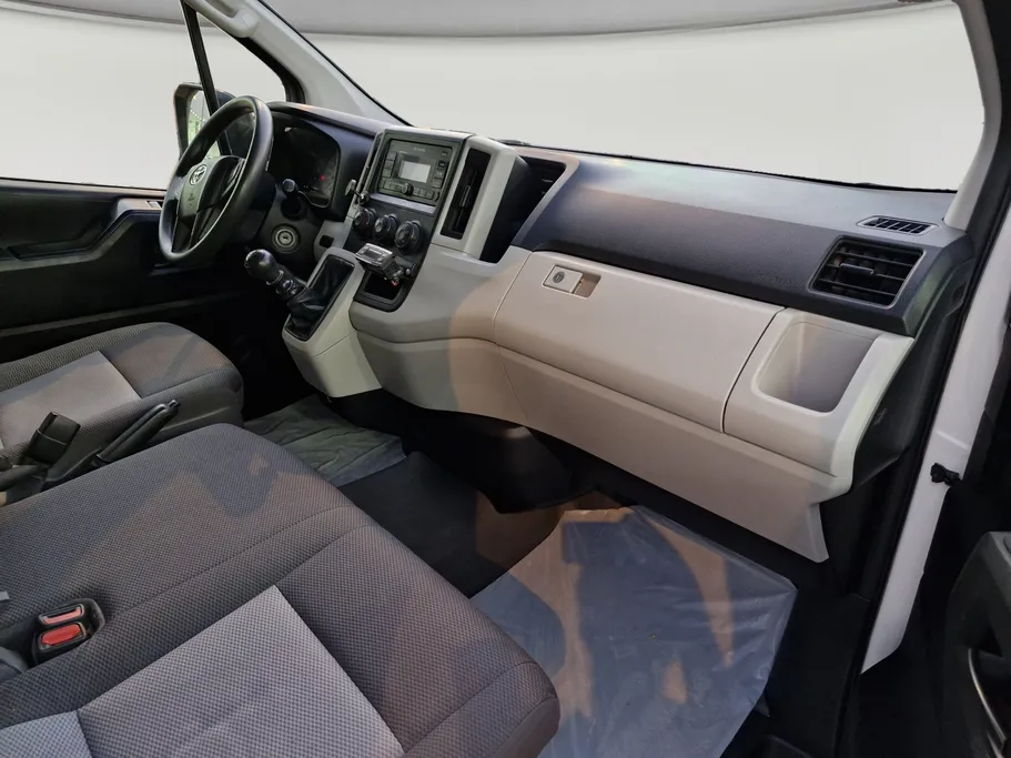 تويوتا هايس ثلاجة سقف عالي 2021