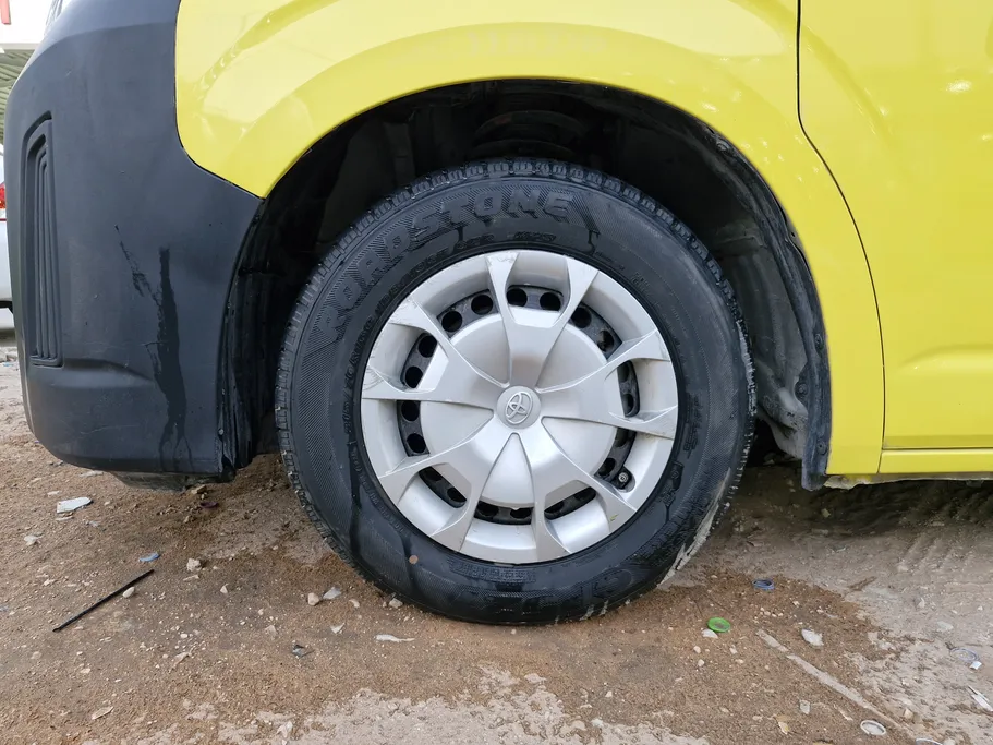 تويوتا هايس ثلاجة سقف عالي 2021