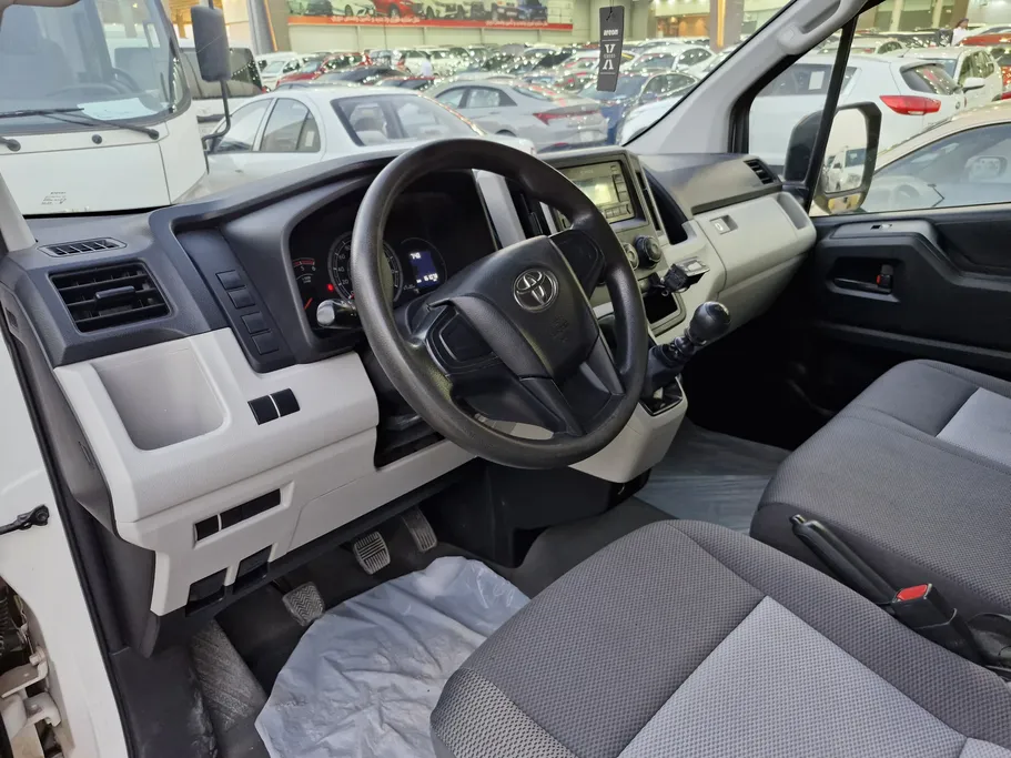 تويوتا هايس ثلاجة سقف عالي 2021