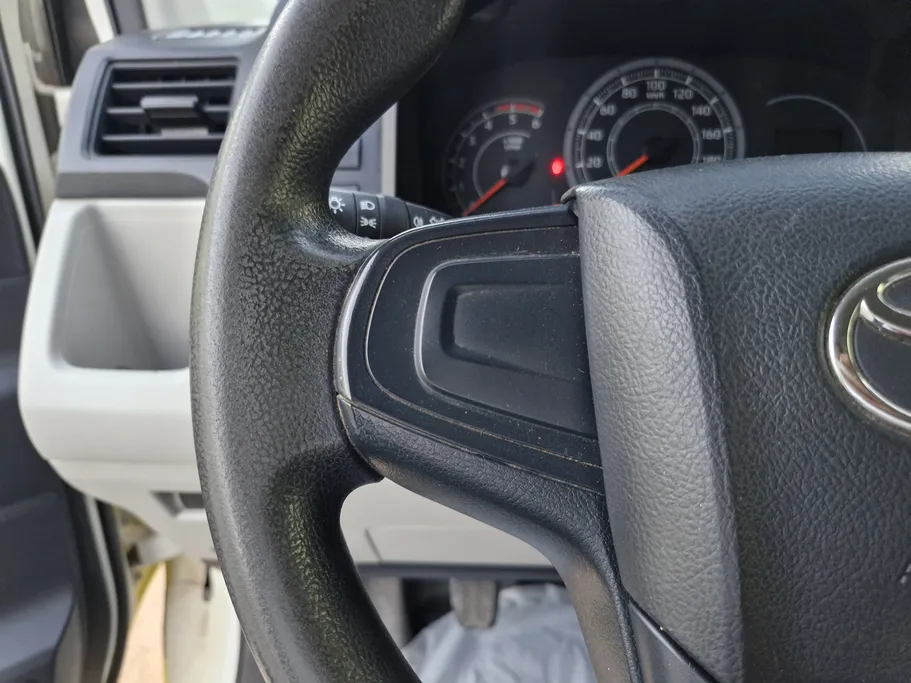 تويوتا هايس ثلاجة سقف عالي 2021