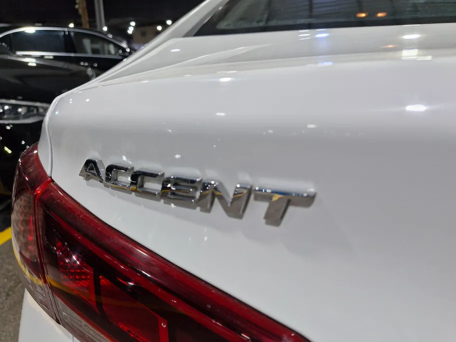 2023 Hyundai Accent Smart 