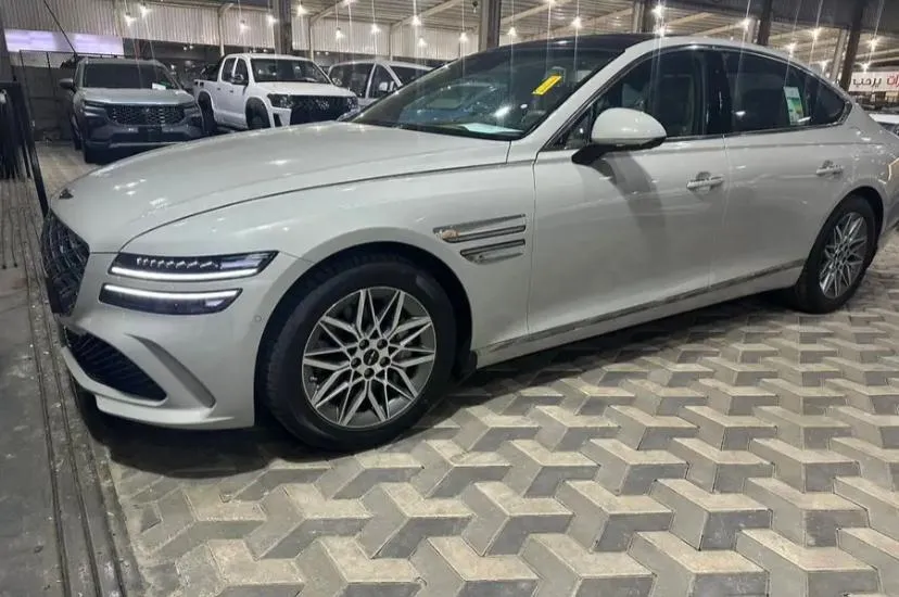 2025 Genesis G80 PRESTIGE 