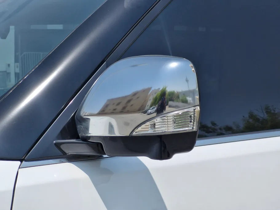 2023 Nissan Patrol Platinum 
