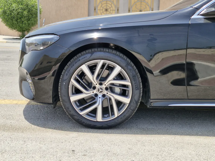مرسيدس E 300 2024 