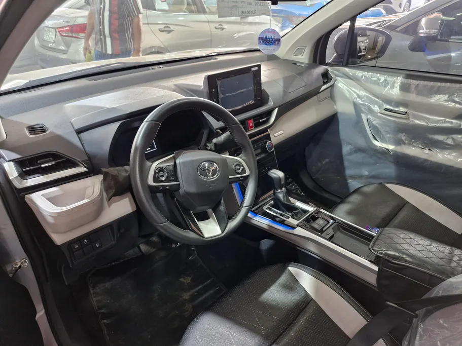 2024 Toyota Veloz GLX 