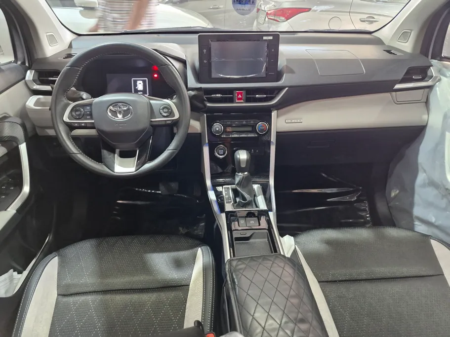 2024 Toyota Veloz GLX 