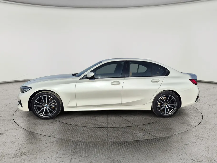 2022 BMW 3 Series 320i  