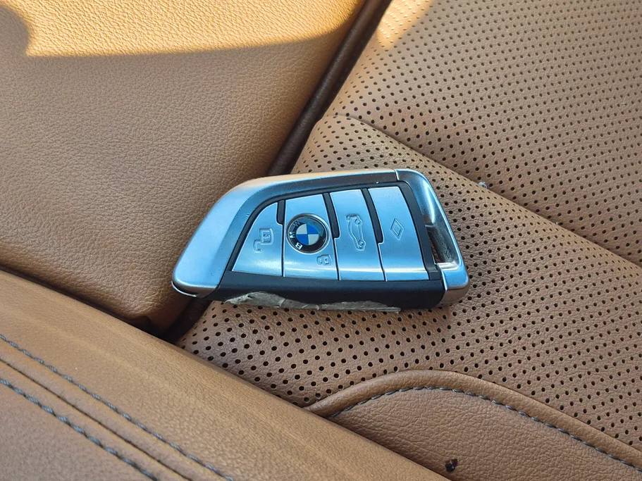 2022 BMW 3 Series 320i  