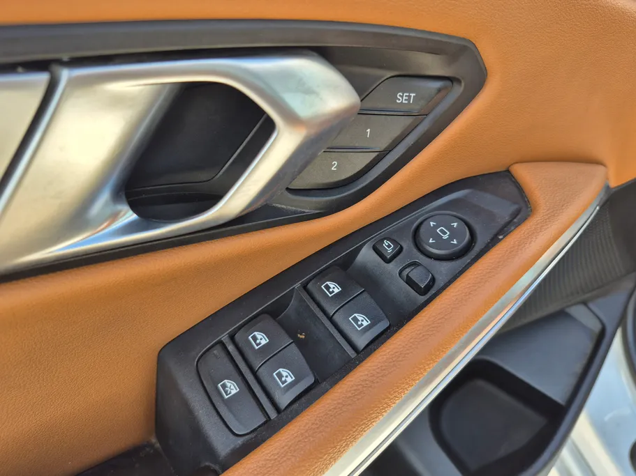 2022 BMW 3 Series 320i  