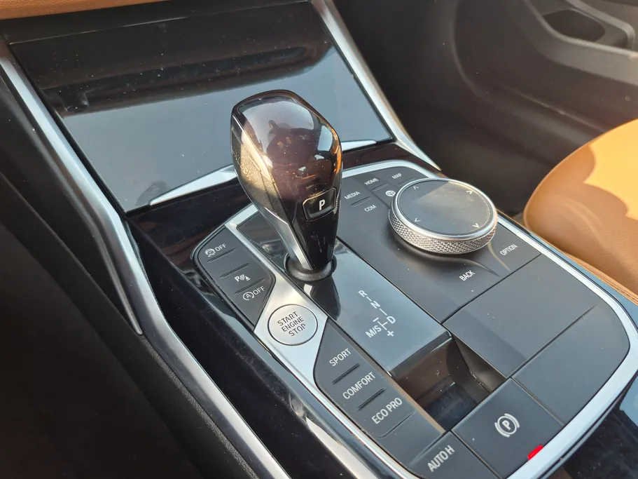 2022 BMW 3 Series 320i  