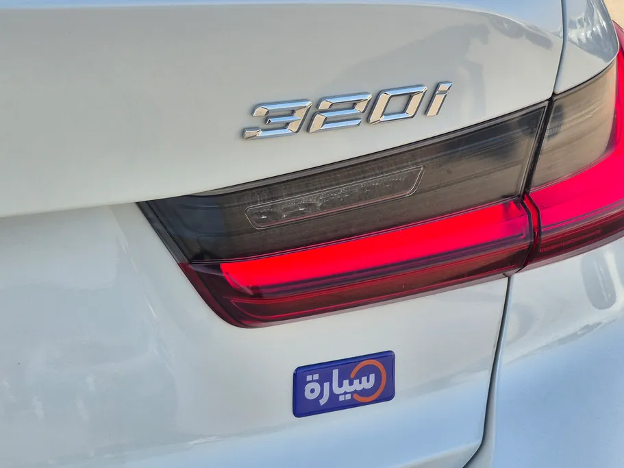 2022 BMW 3 Series 320i  