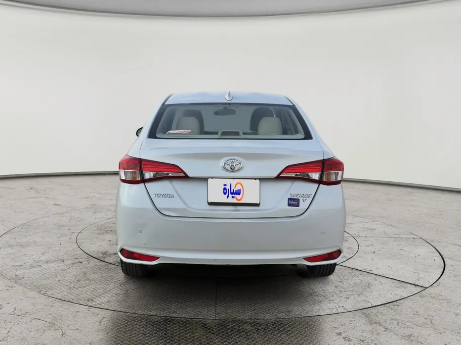 2022 Toyota Yaris  Y 