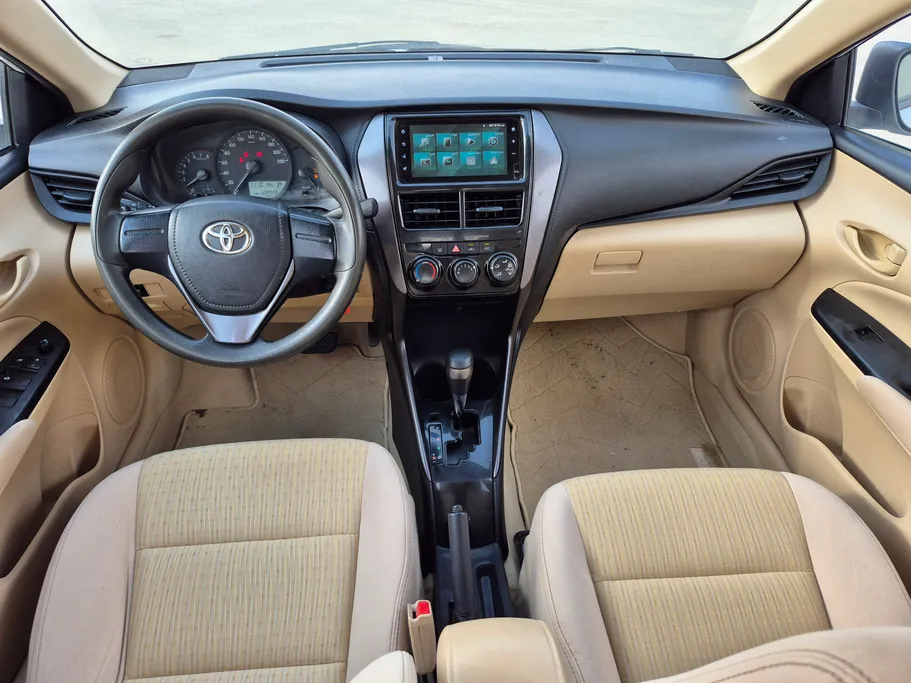 2022 Toyota Yaris  Y 