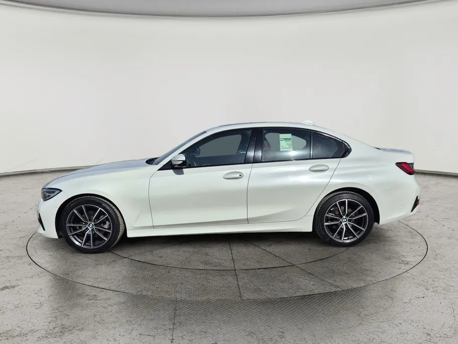 2022 BMW 3 Series 320i  