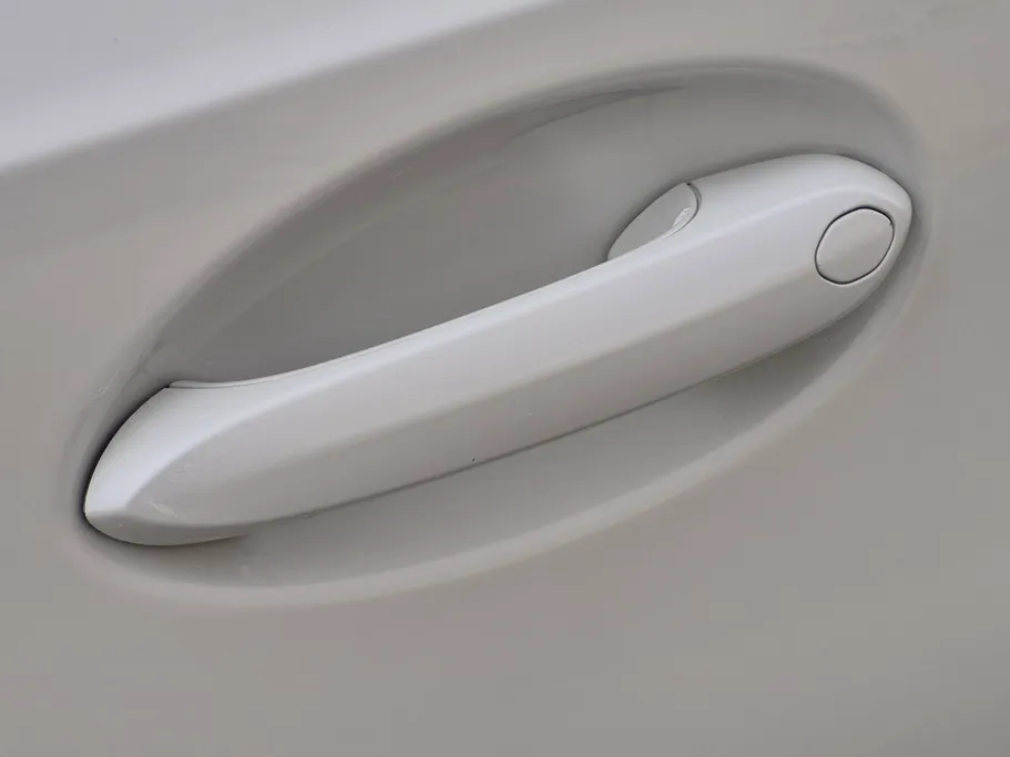 بي ام دبليو الفئة الثالثة 320i  2022 