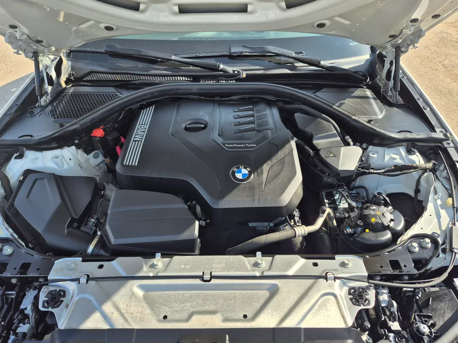 بي ام دبليو الفئة الثالثة 320i  2022 