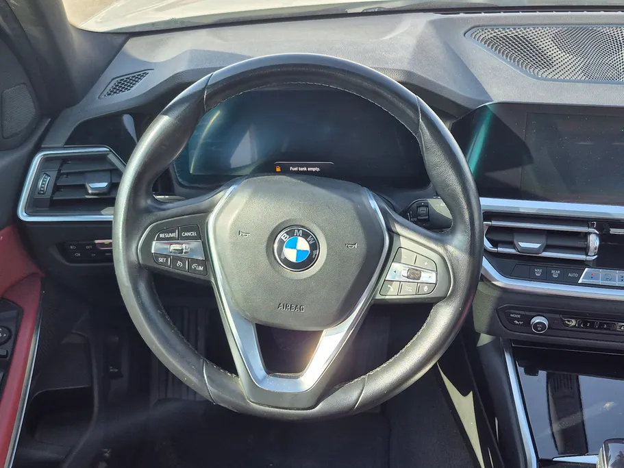 بي ام دبليو الفئة الثالثة 320i  2022 