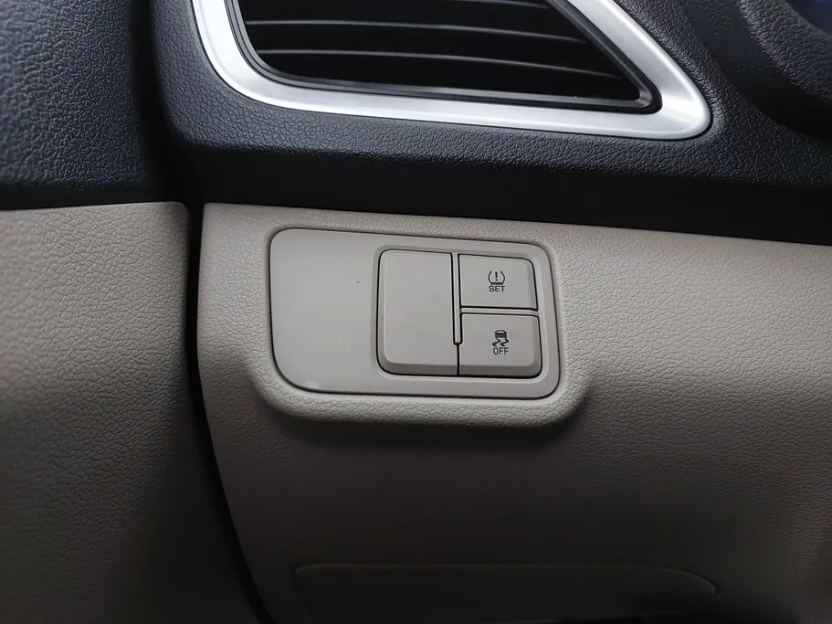 2023 Hyundai Accent Smart 