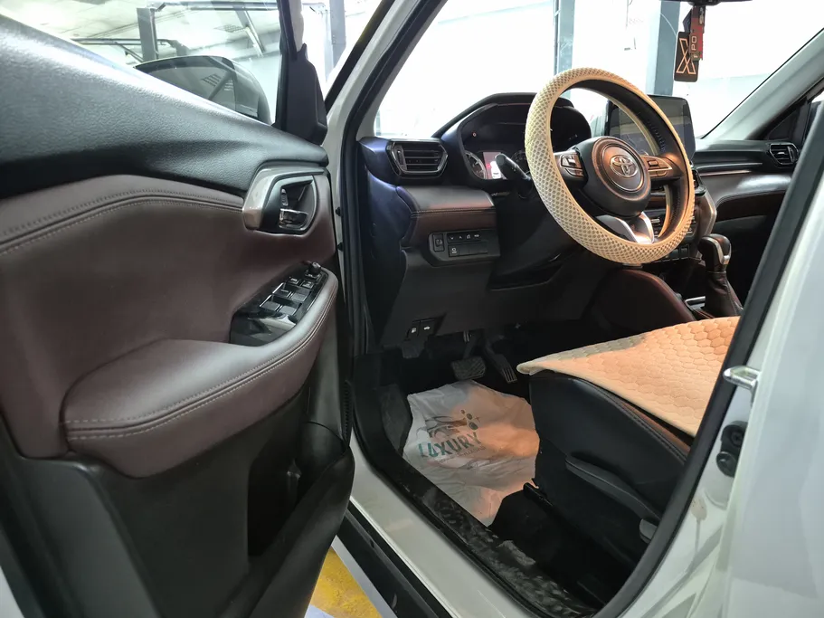 2024 Toyota Urban Cruiser GLX 