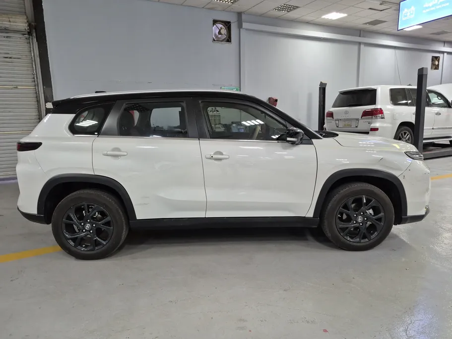 2024 Toyota Urban Cruiser GLX 