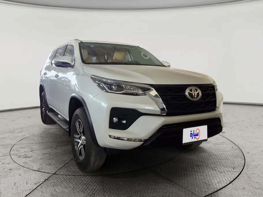 2023 Toyota Fortuner VX 