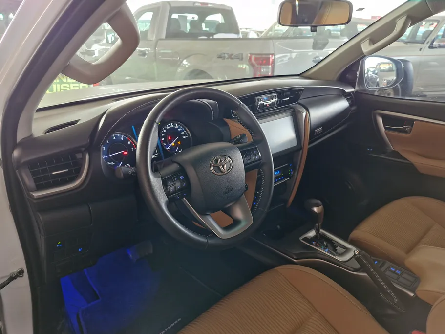 2023 Toyota Fortuner VX 