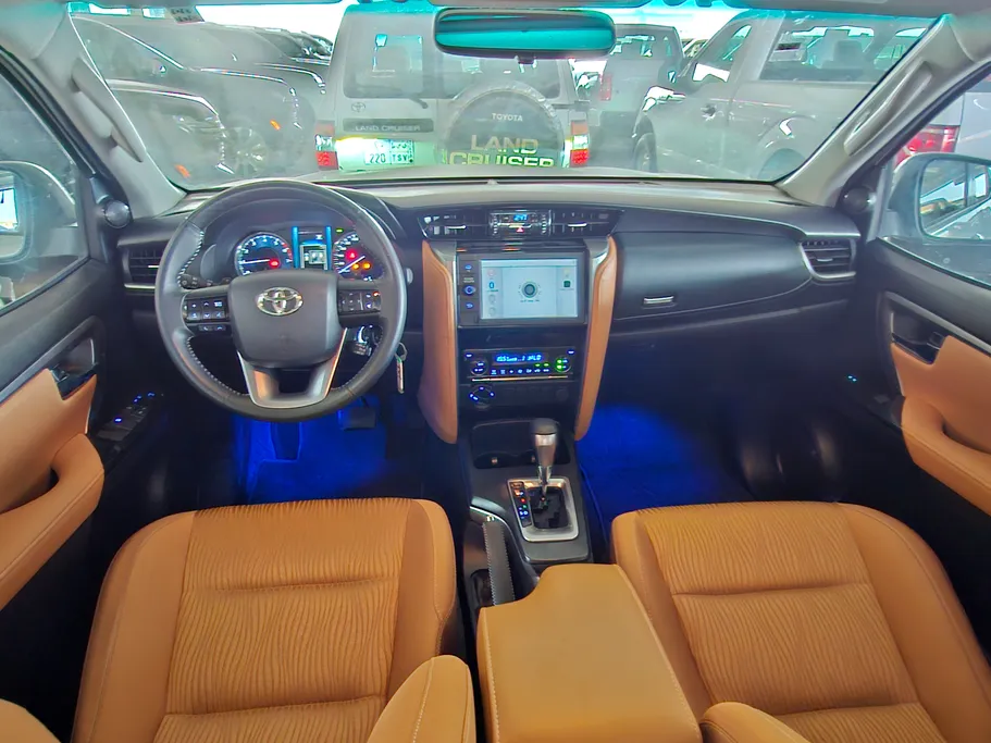 2023 Toyota Fortuner VX 