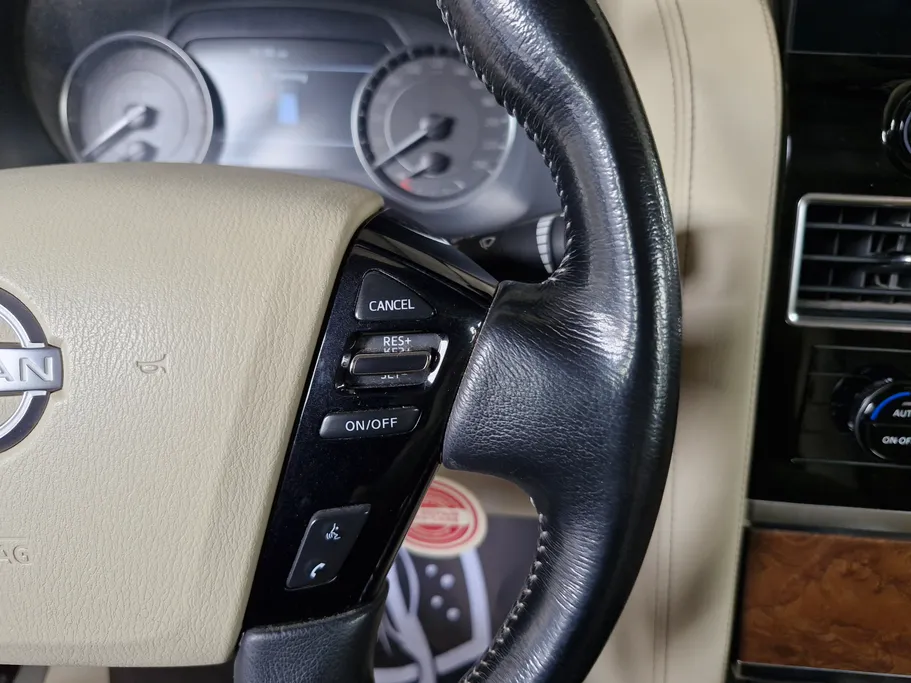 2023 Nissan Patrol SE 