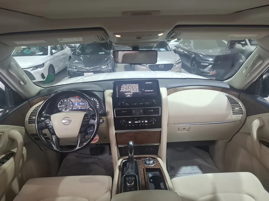 2023 Nissan Patrol SE 