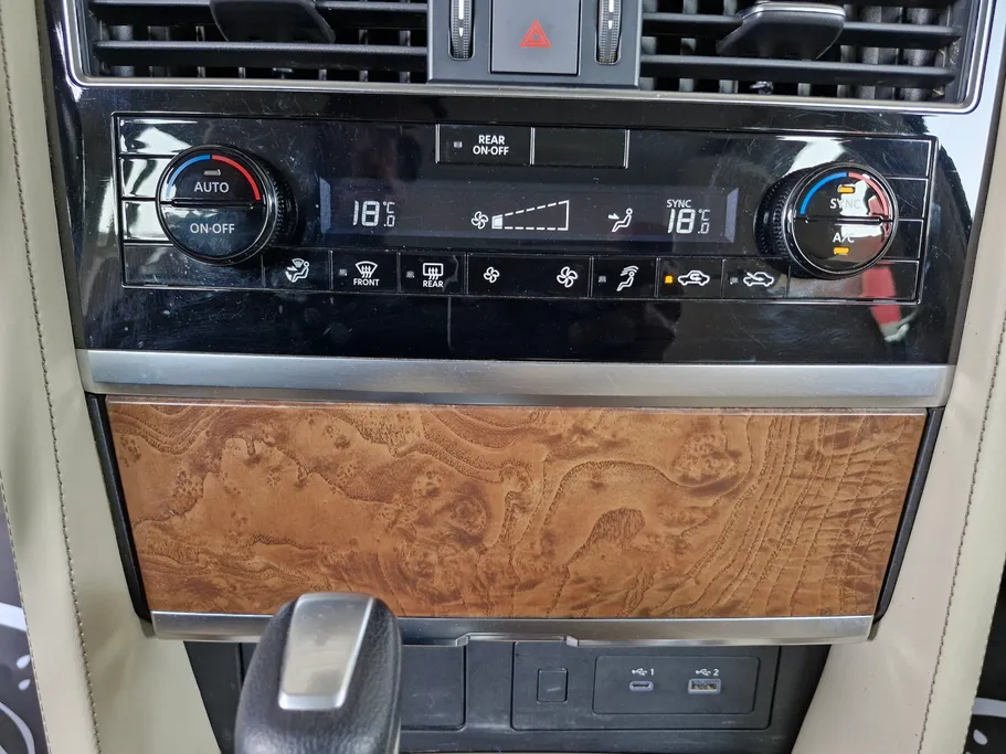 2023 Nissan Patrol SE 