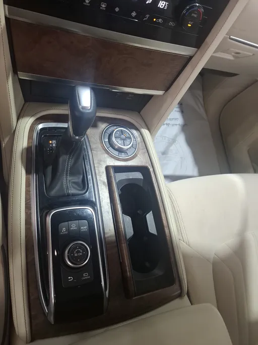 2023 Nissan Patrol SE 