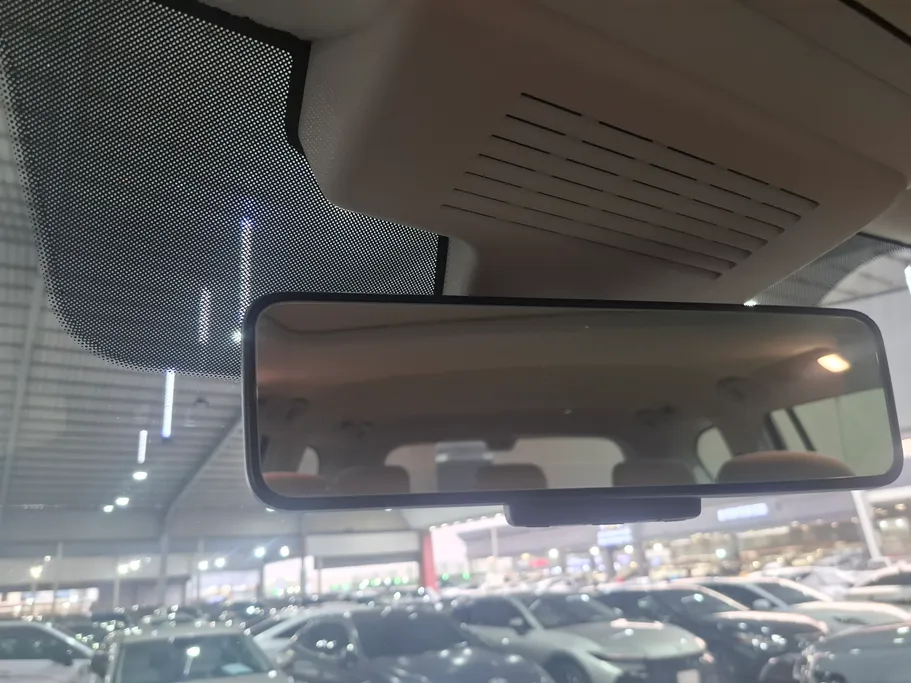 2023 Nissan Patrol SE 