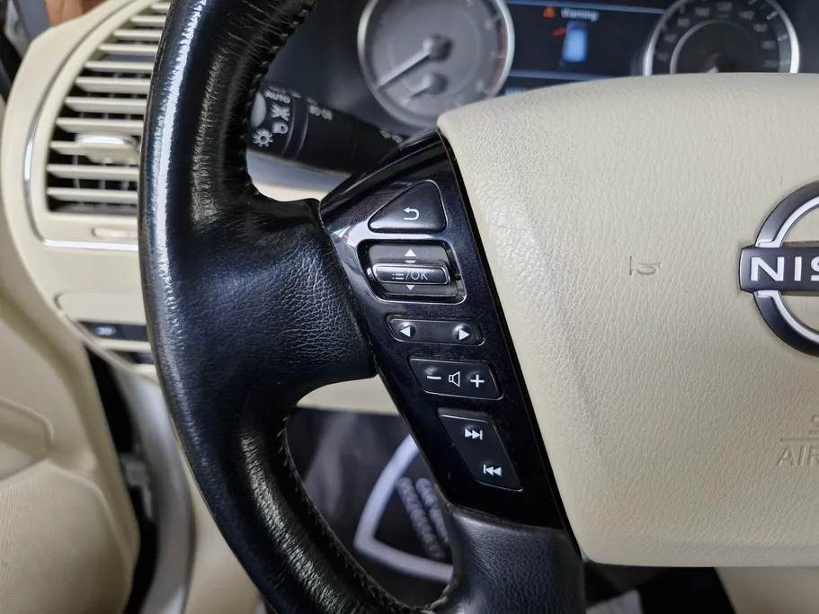 2023 Nissan Patrol SE 