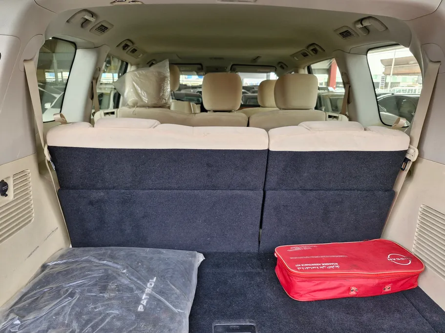 2023 Nissan Patrol SE 