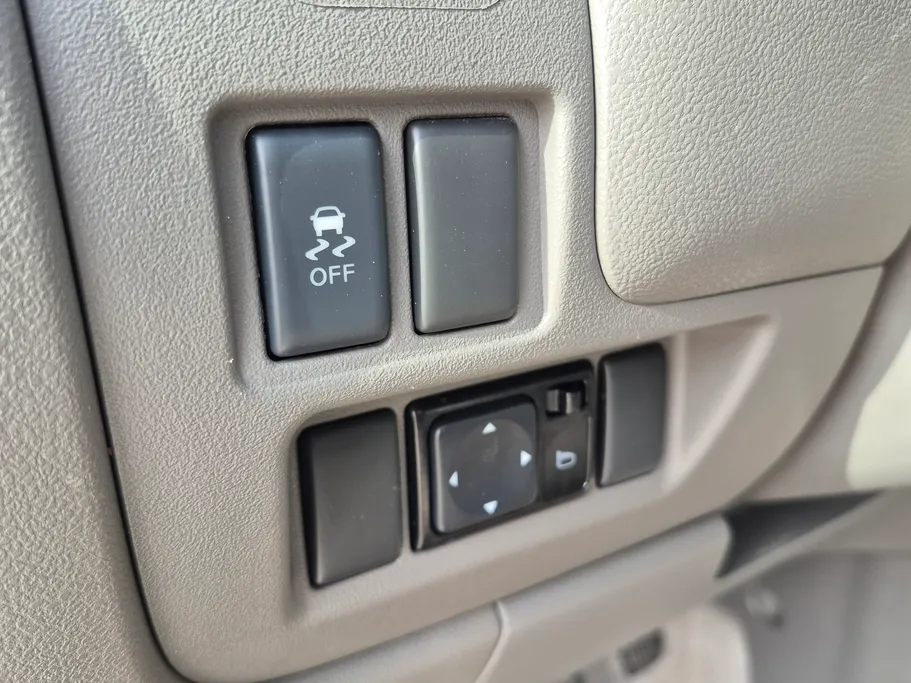 2022 Nissan Sunny SV Comfort 